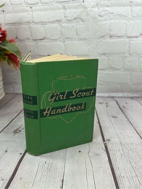 vtg Girl Scout handbook 1950 retro MCM mid century modern classic nostalgic